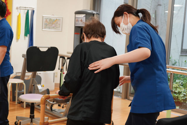 通所リハビリの理学療法士・作業療法士／キャリアUPの研修サポートあり／残業ほぼなし！（月平均2時間ほど）